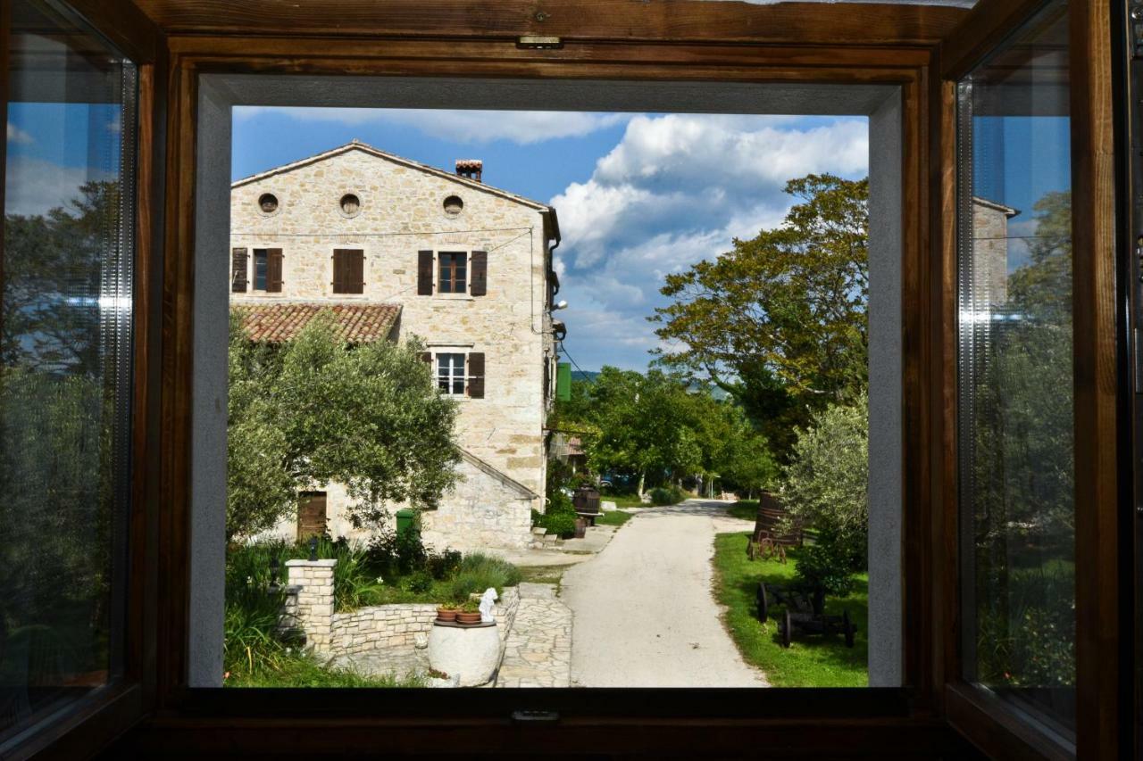 Rooms Agroturizam Romano Buje Bagian luar foto