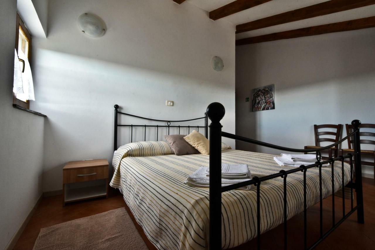 Rooms Agroturizam Romano Buje Bagian luar foto