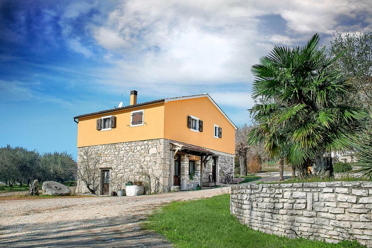 Rooms Agroturizam Romano Buje Bagian luar foto